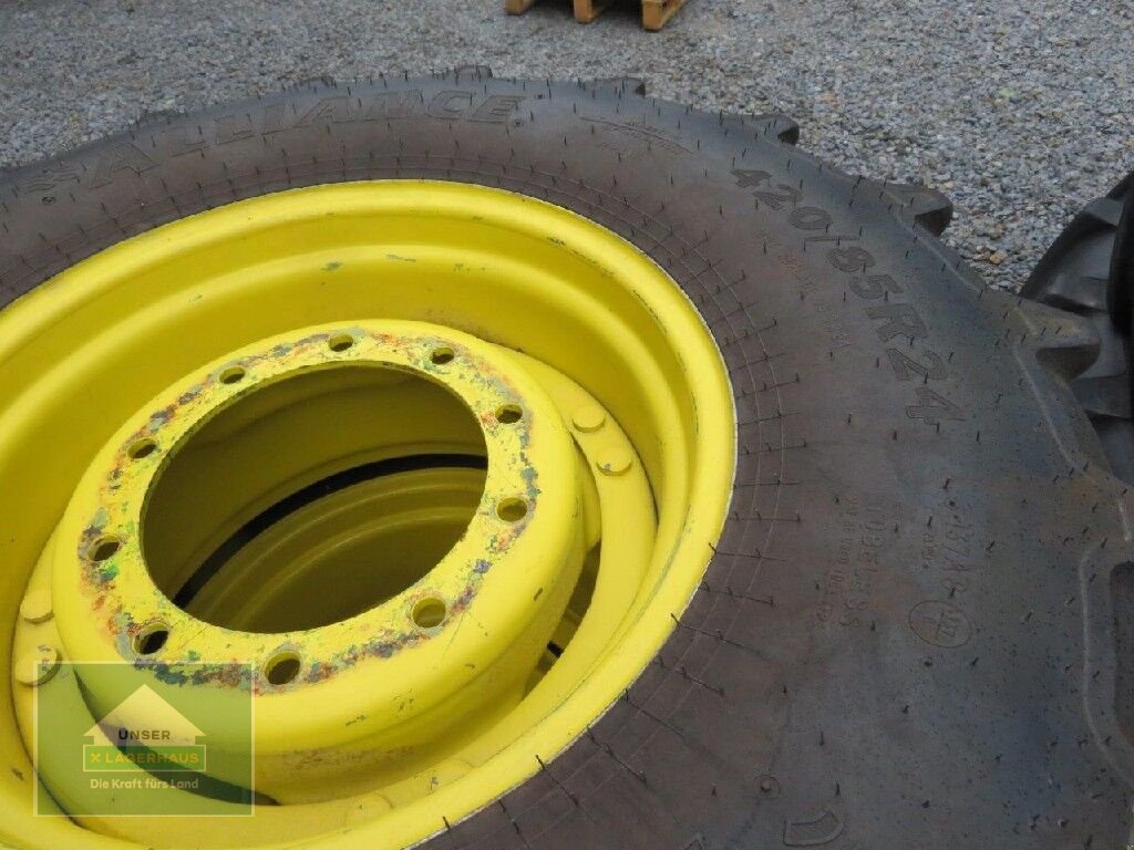 Rad Türe ait Sonstige Komplett Räder, Gebrauchtmaschine içinde Hofkirchen (resim 9)
