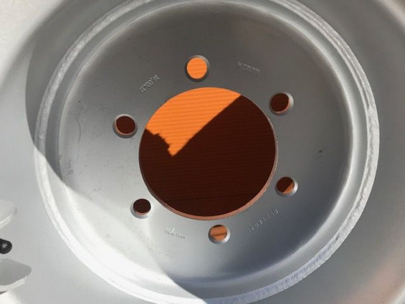 Rad des Typs Sonstige Komplettrad 480/45-17 od. 19.0/45-17, Neumaschine in Tamsweg (Bild 3)