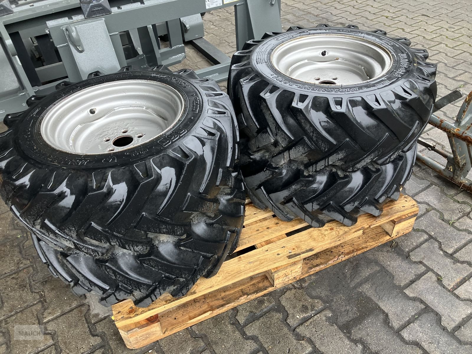 Rad typu Sonstige Kompletträder 10.0/75-15.3, Gebrauchtmaschine v Burgkirchen (Obrázek 7)