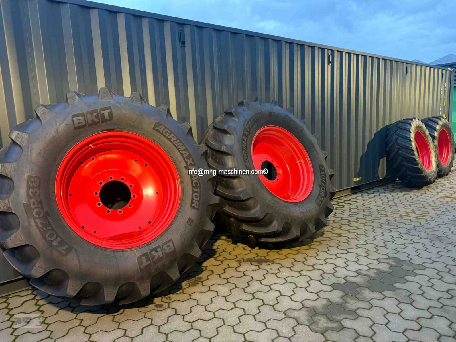 Rad vrste Sonstige Kompletträder 2xKleber 540-65R34 und 2x BKT 710-70R38, Gebrauchtmaschine v Gescher (Slika 1)