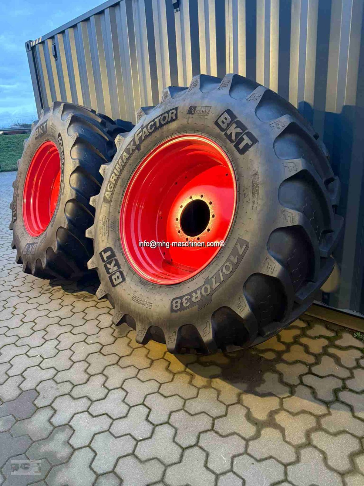 Rad vrste Sonstige Kompletträder 2xKleber 540-65R34 und 2x BKT 710-70R38, Gebrauchtmaschine v Gescher (Slika 8)