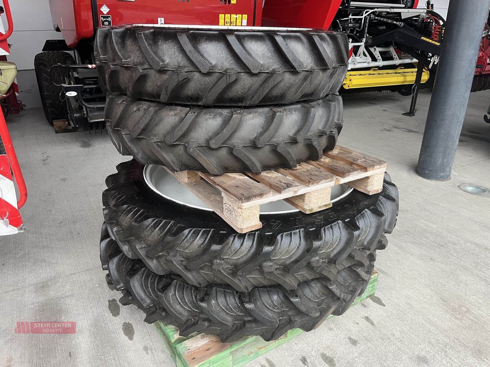 Rad typu Sonstige Kulturräder 270/80 R32, 270/95 R44 PRIVATVERKAUF, Neumaschine w St. Pölten (Zdjęcie 2)