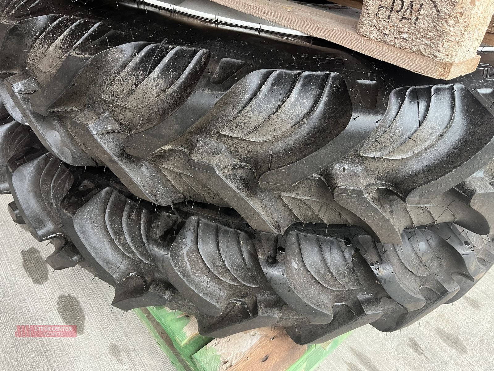 Rad typu Sonstige Kulturräder 270/80 R32, 270/95 R44 PRIVATVERKAUF, Neumaschine w St. Pölten (Zdjęcie 4)