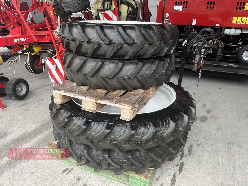 Rad typu Sonstige Kulturräder 270/80 R32, 270/95 R44 PRIVATVERKAUF, Neumaschine v St. Pölten (Obrázek 1)