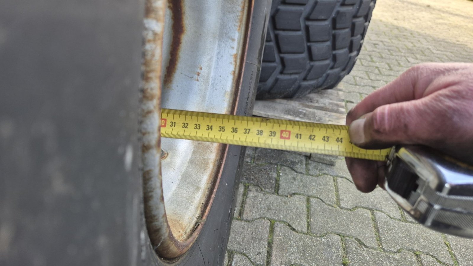 Rad des Typs Sonstige Michelin 525/65R20.5 op velg 20.5R20.5, Gebrauchtmaschine in Schoonebeek (Bild 10)