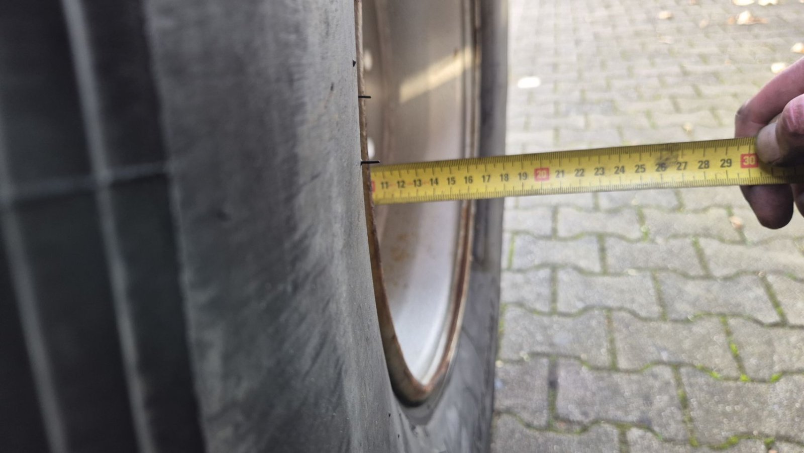 Rad des Typs Sonstige Michelin 525/65R20.5 op velg 20.5R20.5, Gebrauchtmaschine in Schoonebeek (Bild 9)