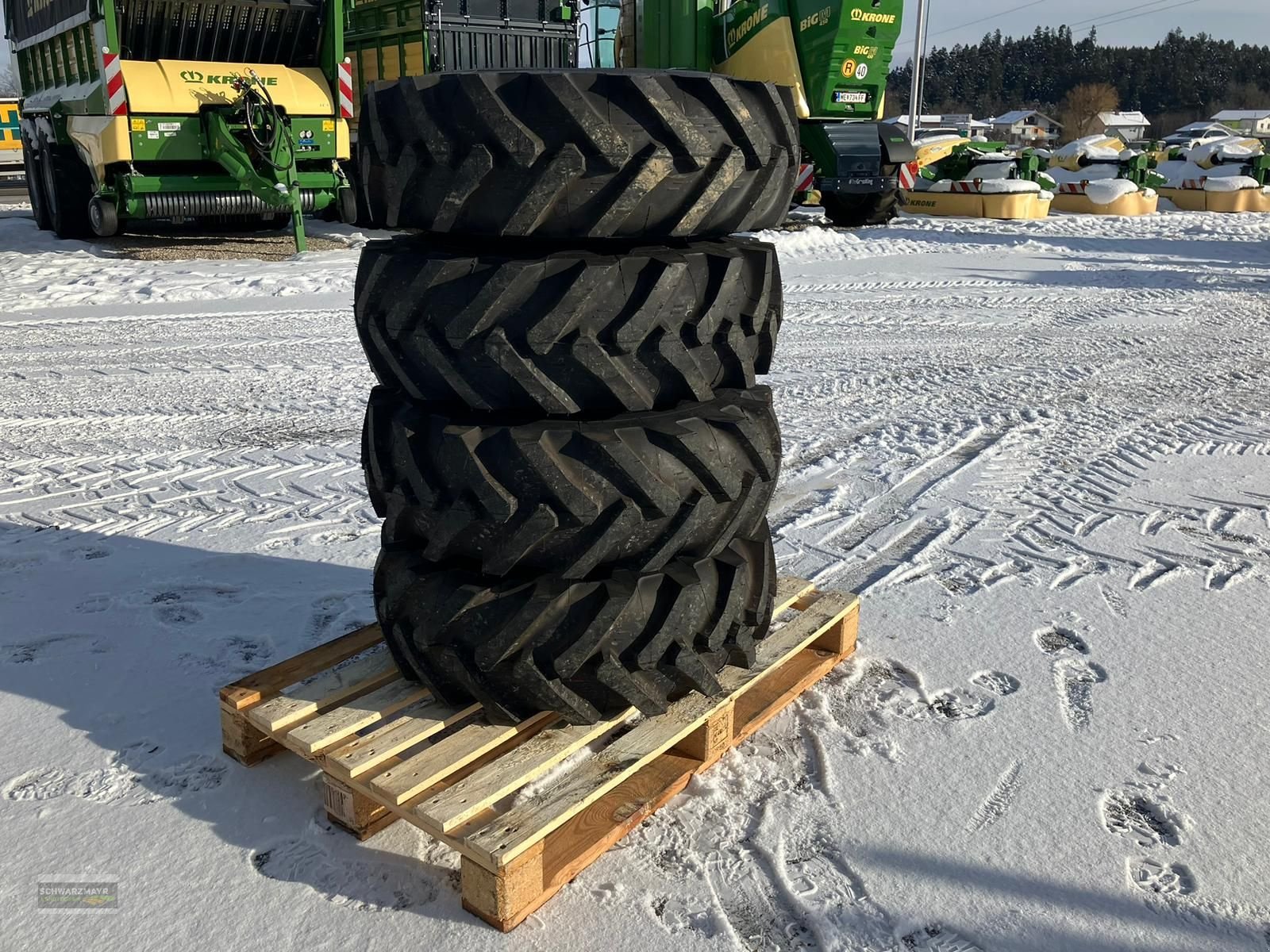 Rad des Typs Sonstige Mitas 11.50/80-15.3, Neumaschine in Gampern (Bild 4)