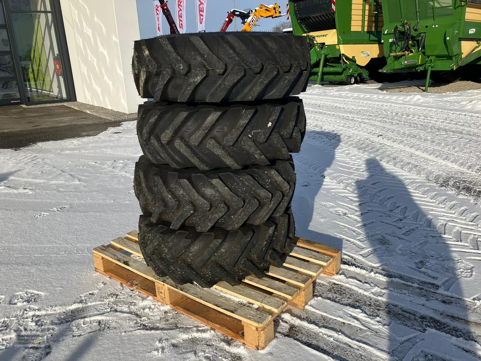 Rad des Typs Sonstige Mitas 11.50/80-15.3, Neumaschine in Gampern (Bild 10)