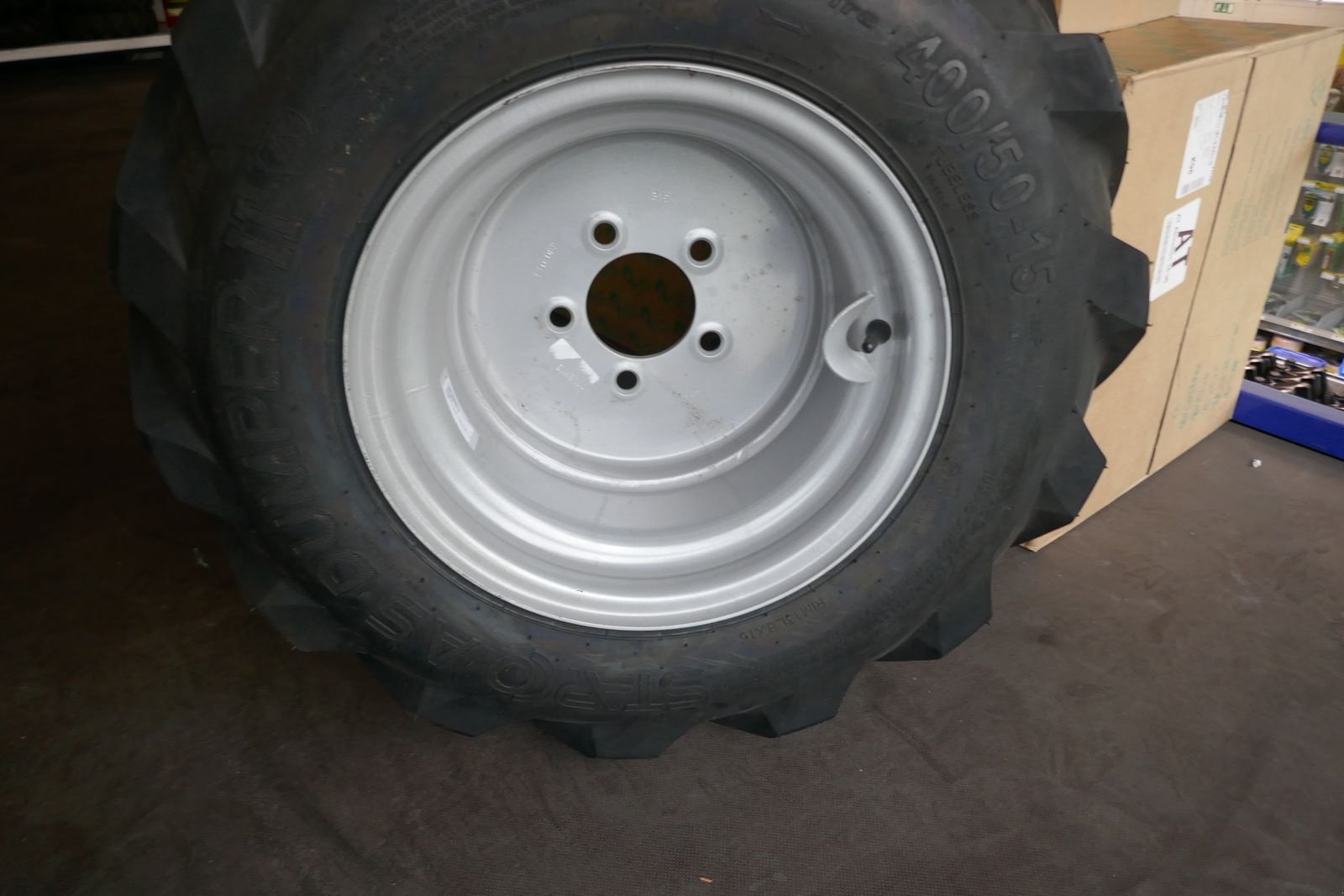 Rad typu Sonstige Multione 400/50-15, Gebrauchtmaschine v Villach (Obrázek 7)