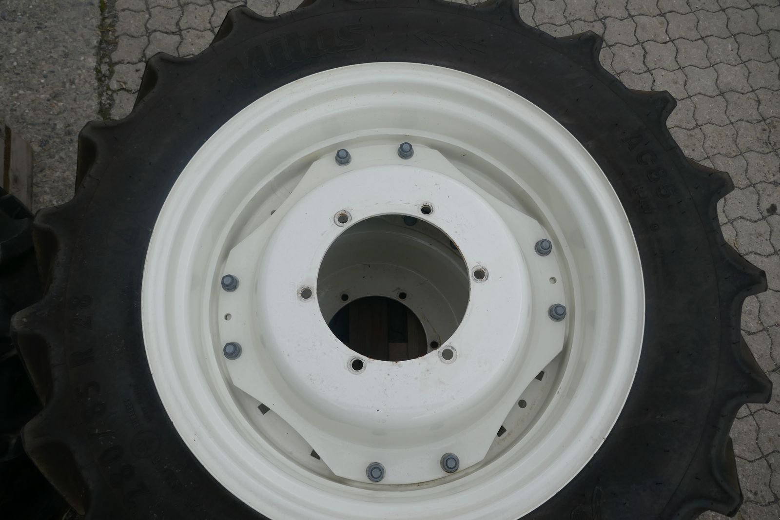 Rad del tipo Sonstige Pflegebereifung NH oder Steyr Kompakt, Gebrauchtmaschine In Villach (Immagine 8)