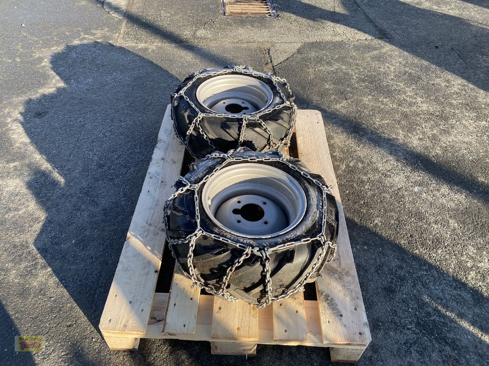 Rad des Typs Sonstige Räder mit Schneeketten für Aebi CC 56/66, Gebrauchtmaschine in Kötschach (Bild 8)