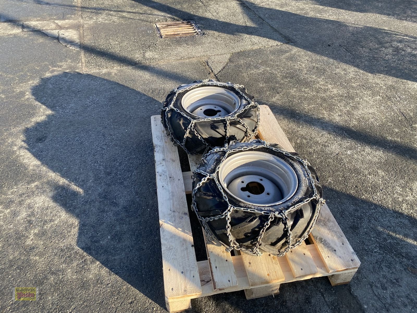 Rad des Typs Sonstige Räder mit Schneeketten für Aebi CC 56/66, Gebrauchtmaschine in Kötschach (Bild 7)