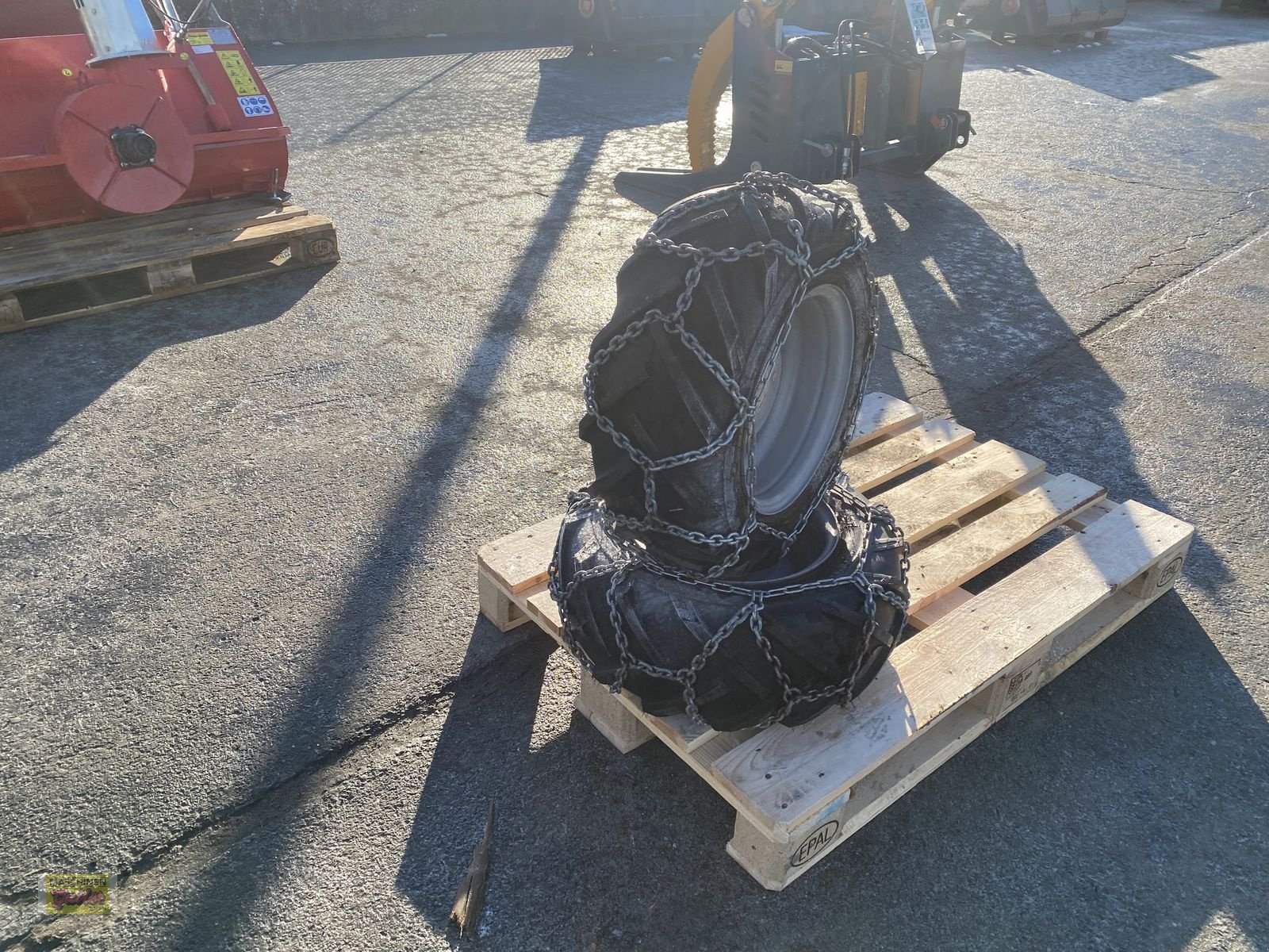 Rad des Typs Sonstige Räder mit Schneeketten für Aebi CC 56/66, Gebrauchtmaschine in Kötschach (Bild 15)