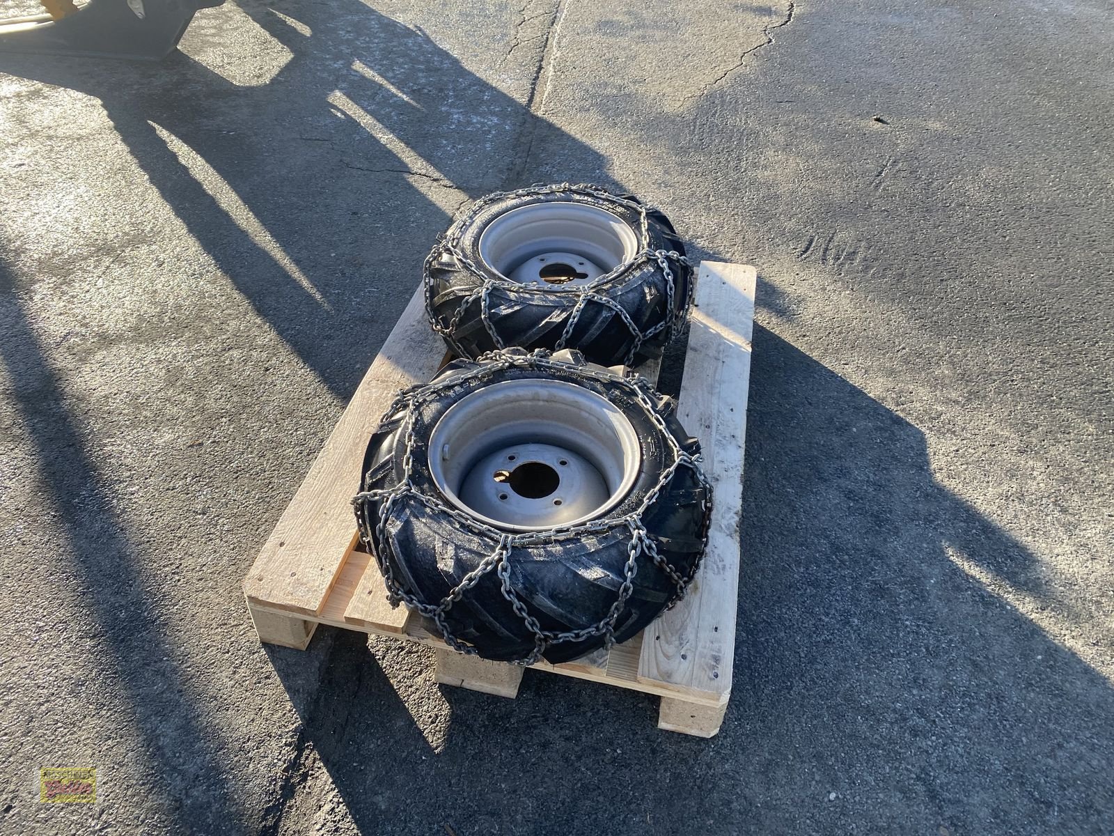 Rad des Typs Sonstige Räder mit Schneeketten für Aebi CC 56/66, Gebrauchtmaschine in Kötschach (Bild 2)