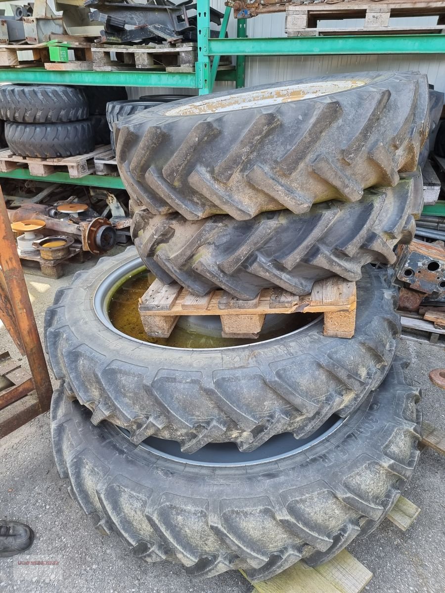 Rad des Typs Sonstige Steyr Profi Pflegebereifung 300/85/42, Gebrauchtmaschine in Tarsdorf (Bild 1)