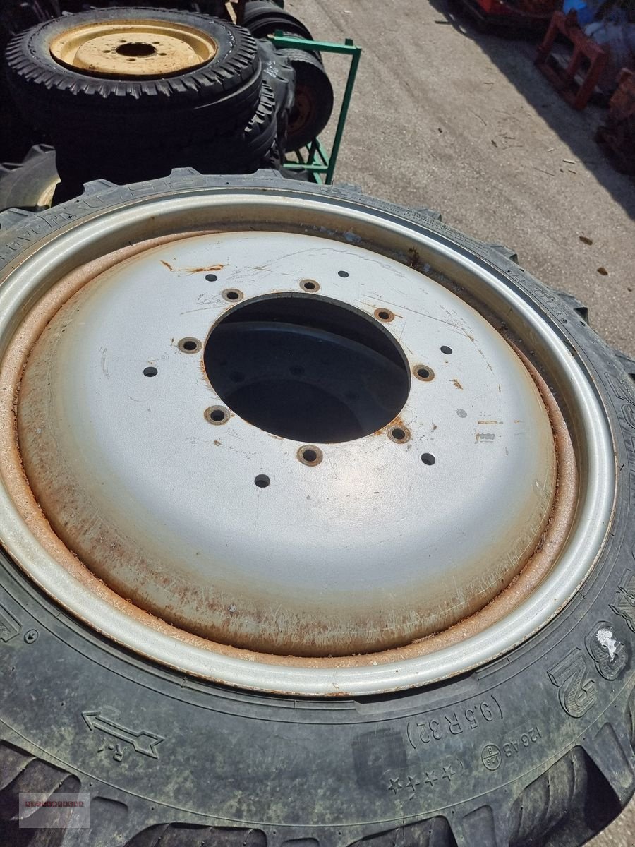 Rad des Typs Sonstige Steyr Profi Pflegebereifung 300/85/42, Gebrauchtmaschine in Tarsdorf (Bild 5)