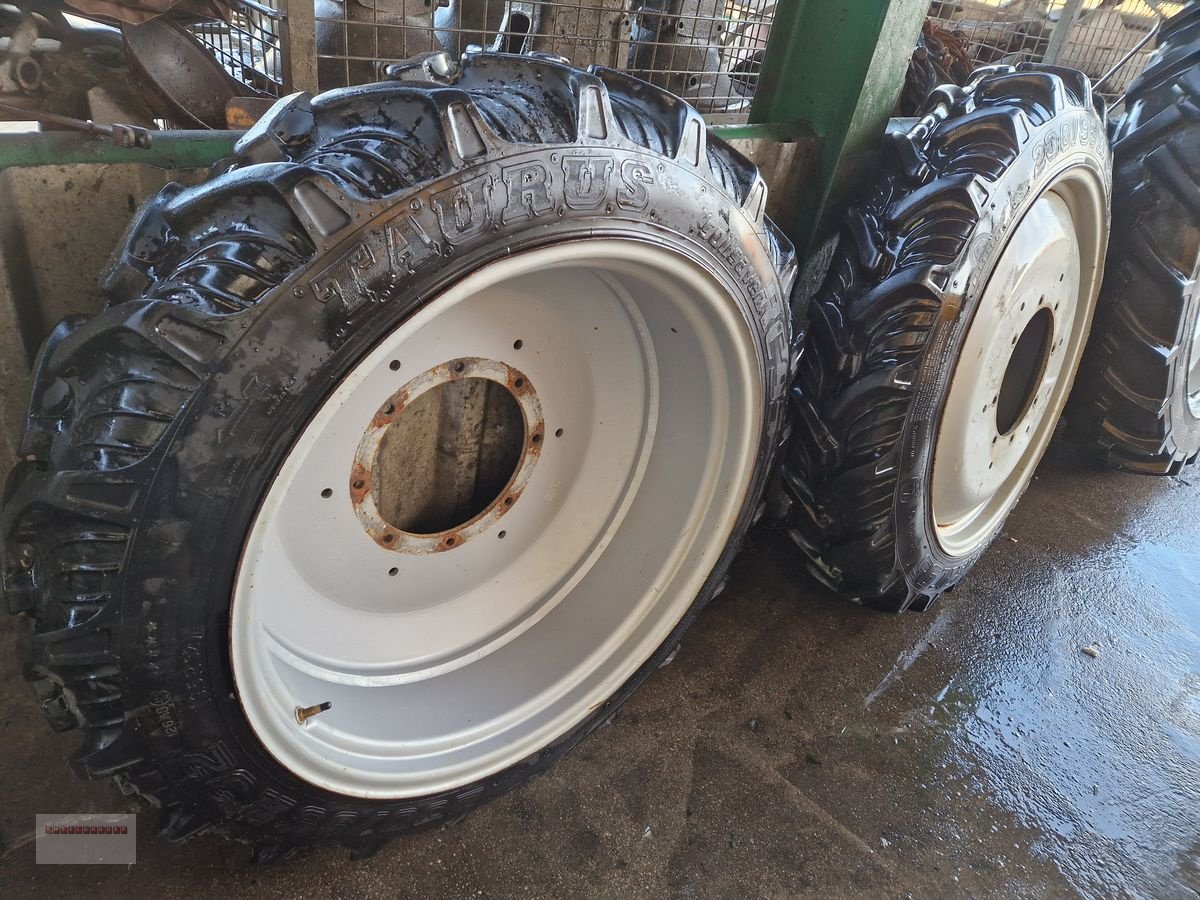 Rad des Typs Sonstige Steyr Profi Pflegebereifung 300/85/42, Gebrauchtmaschine in Tarsdorf (Bild 6)