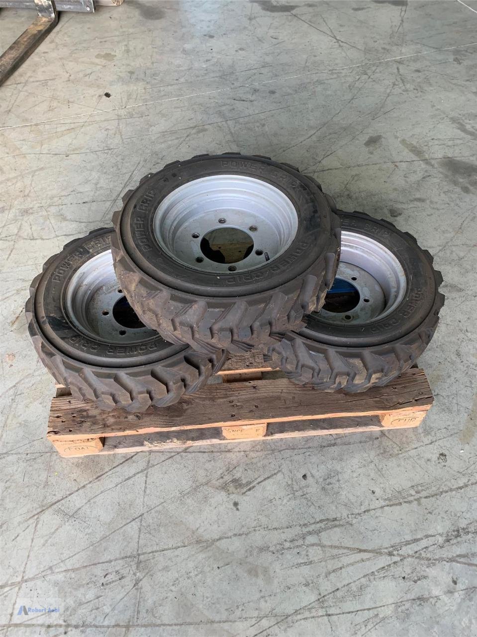 Rad des Typs Sonstige THALER 27x8.50-15, Neumaschine in Wittlich (Bild 1)