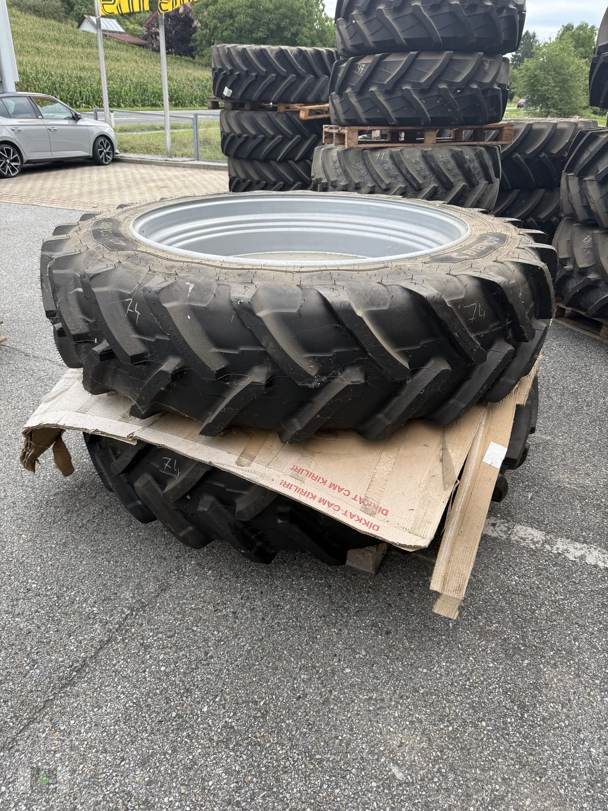 Rad of the type Sonstige Trelleborg, Michelin, Coninetal, Mitas etc, Gebrauchtmaschine in Markt Hartmannsdorf (Picture 14)