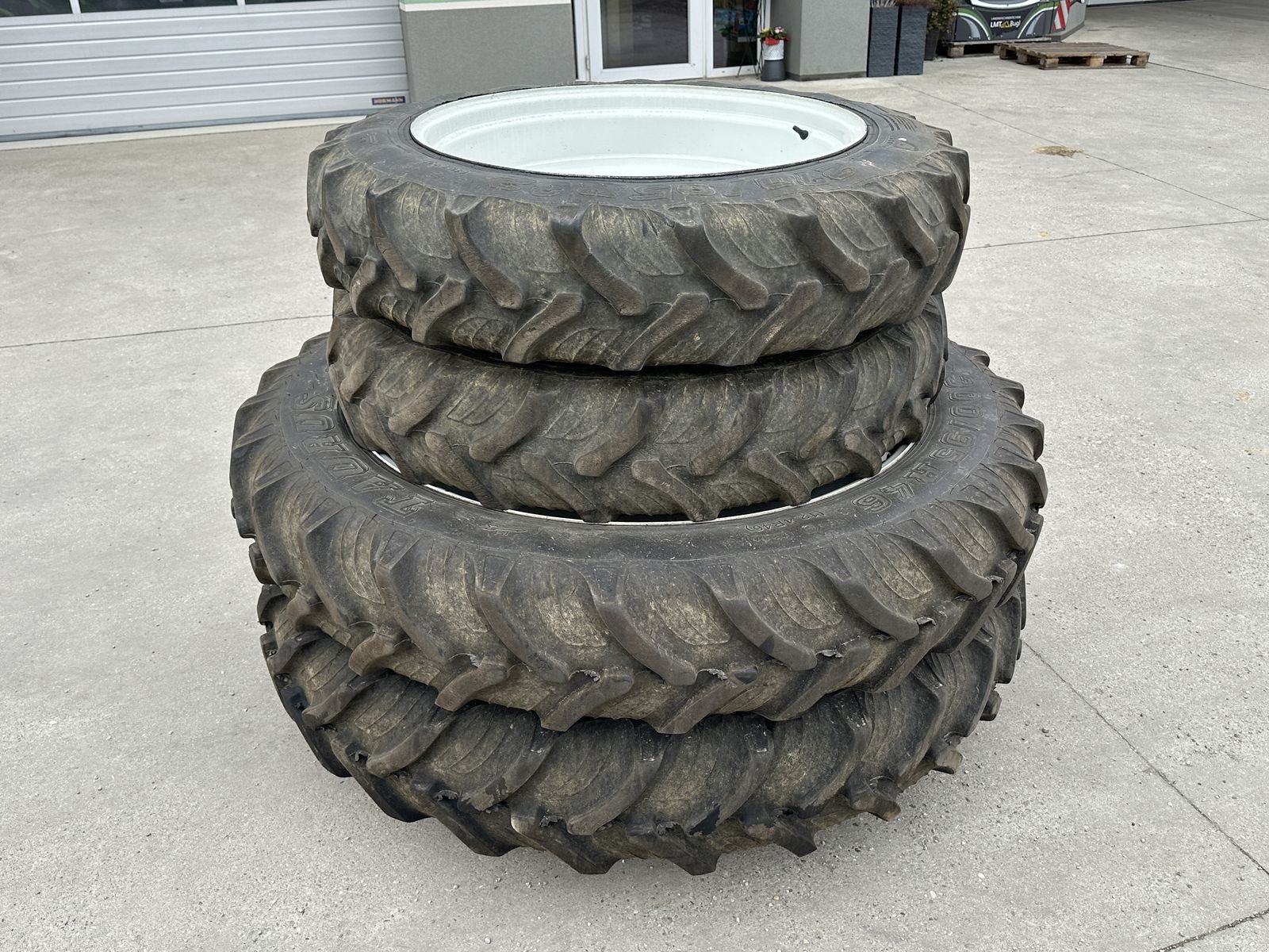 Rad типа Taurus 270/95R32 u. 300/95R46, Gebrauchtmaschine в Hürm (Фотография 2)