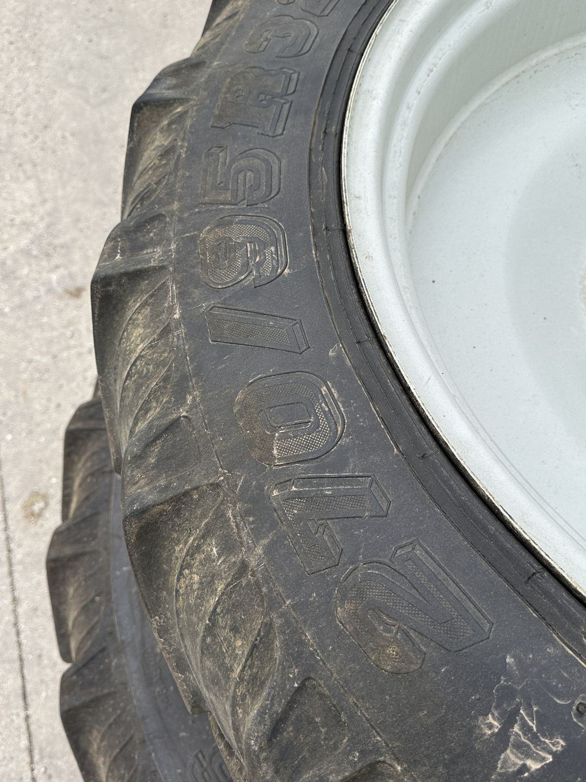 Rad типа Taurus 270/95R32 u. 300/95R46, Gebrauchtmaschine в Hürm (Фотография 5)