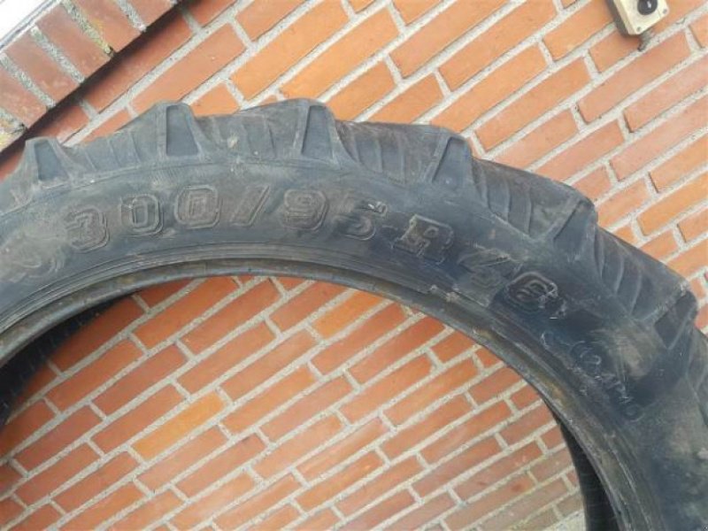 Rad des Typs Taurus 46"   300/95R46, Gebrauchtmaschine in Hemmet (Bild 2)