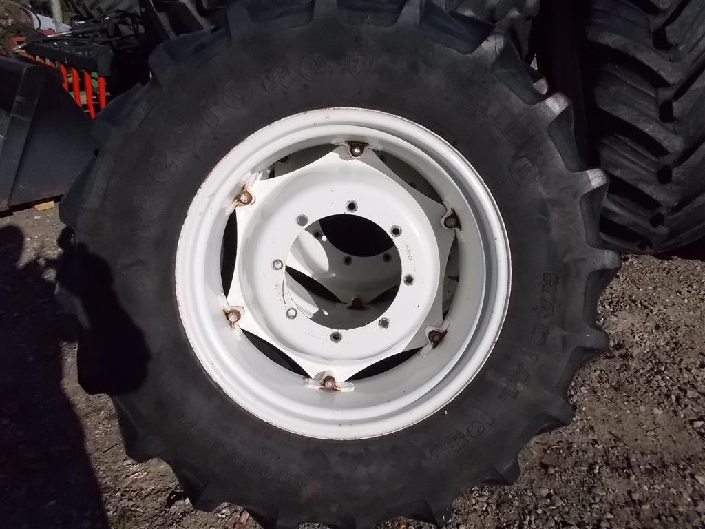 Rad del tipo Taurus 520/70R38, 2 stk. 40mm mønster, Gebrauchtmaschine In Roslev (Immagine 9)