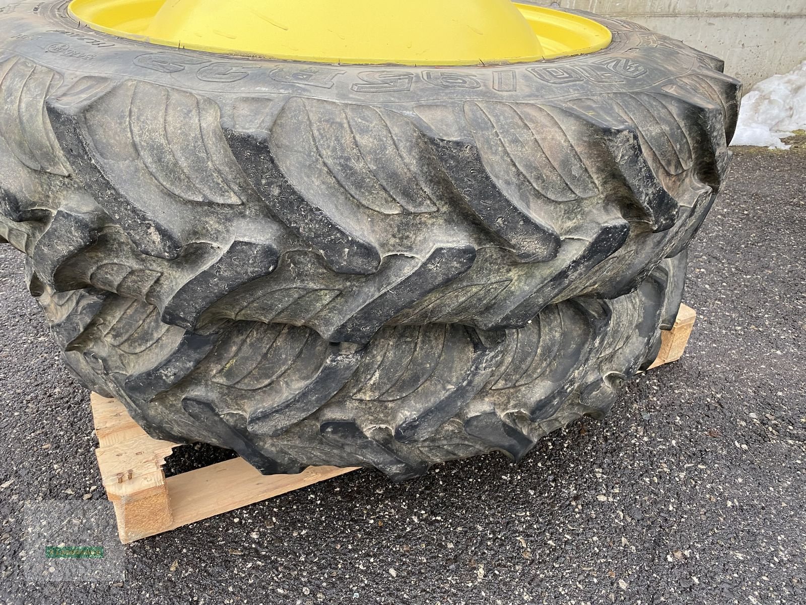 Rad of the type Taurus Pflegeräder 270/95R32 - 300/95R46, Gebrauchtmaschine in Wartberg (Picture 2)