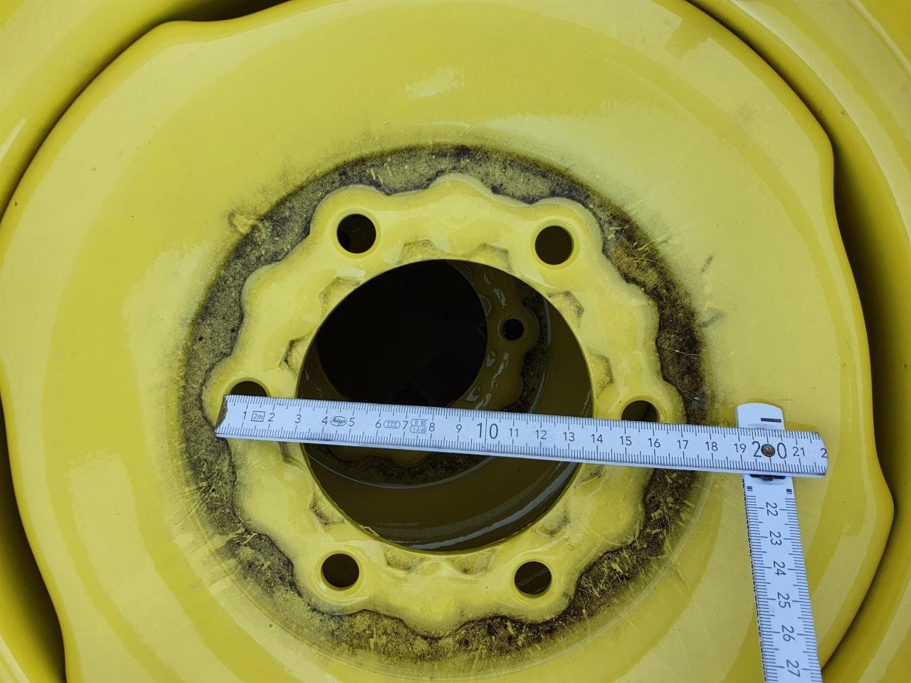 Rad des Typs Titan 8-16 x2, Neumaschine in Zweibrücken (Bild 6)