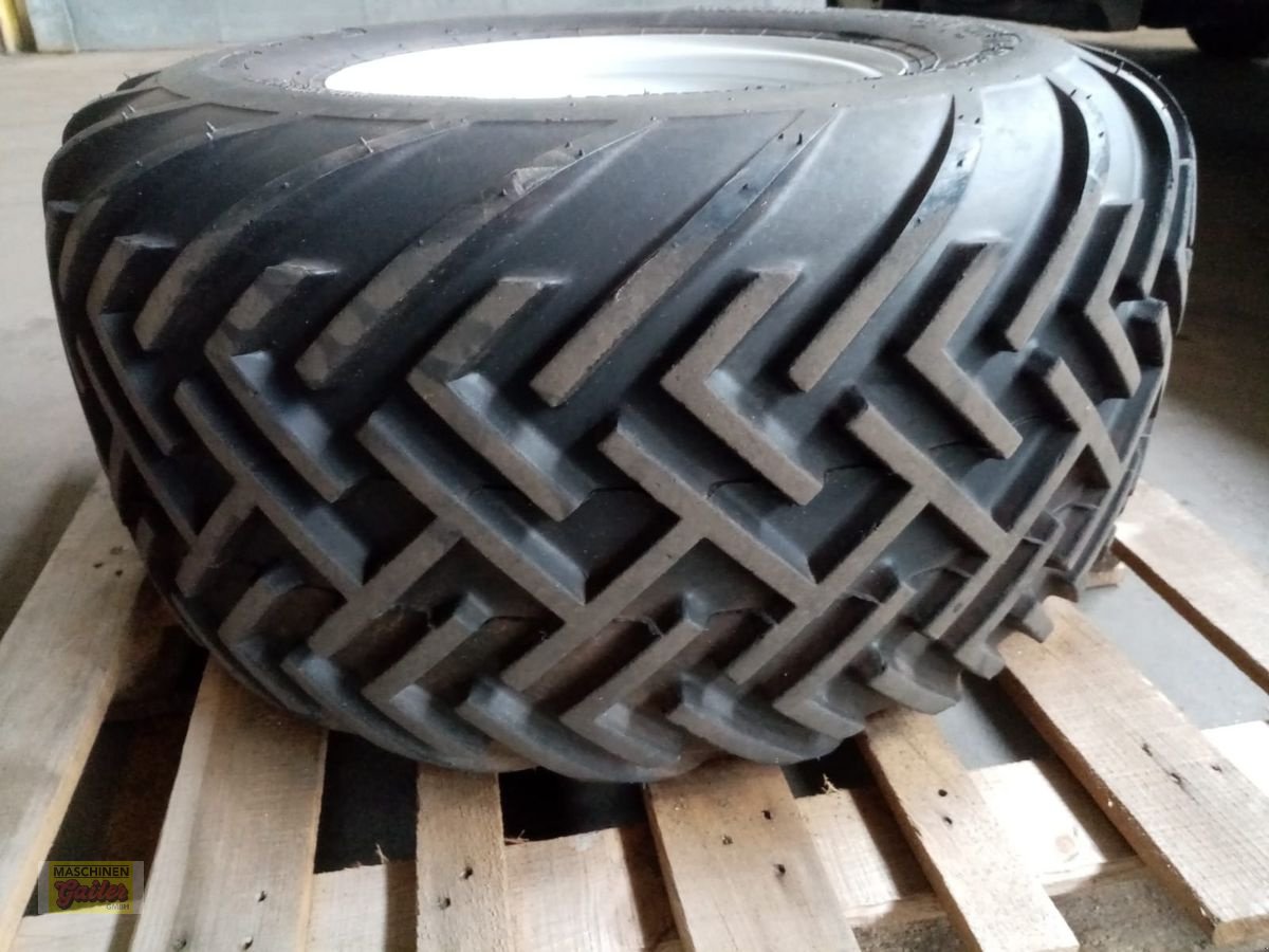 Rad a típus Trelleborg 33x15,5-15, Neumaschine ekkor: Kötschach (Kép 1)