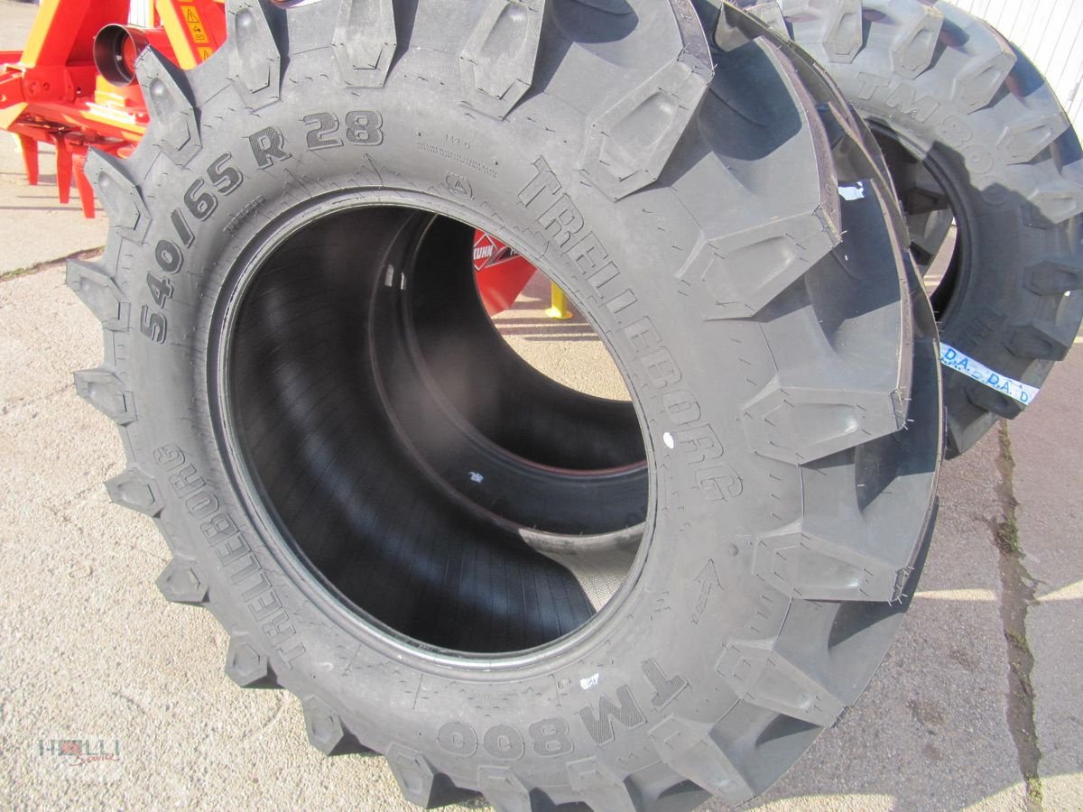 Rad del tipo Trelleborg 540/65R28 TM 800 142D, Neumaschine In Niederneukirchen (Immagine 3)