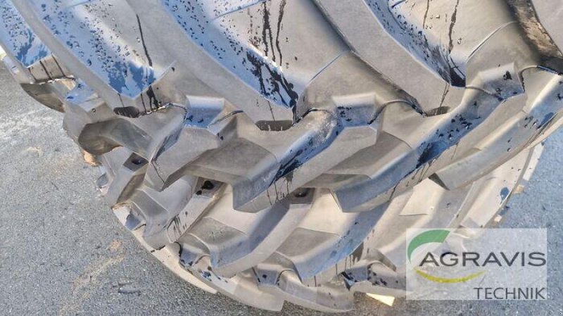 Rad des Typs Trelleborg 650/65 R 42, Neumaschine in Melle-Wellingholzhausen (Bild 3)