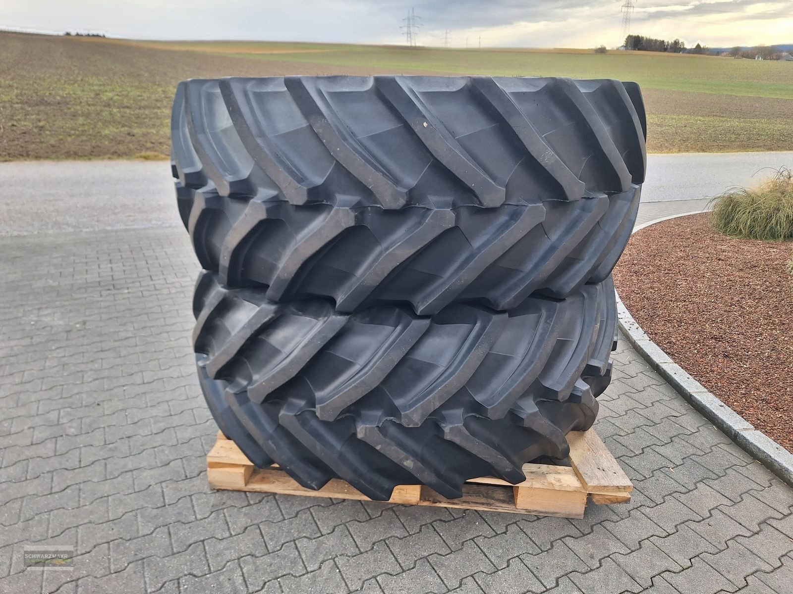 Rad del tipo Trelleborg 710/60R42+600/60R30, Neumaschine In Aurolzmünster (Immagine 8)