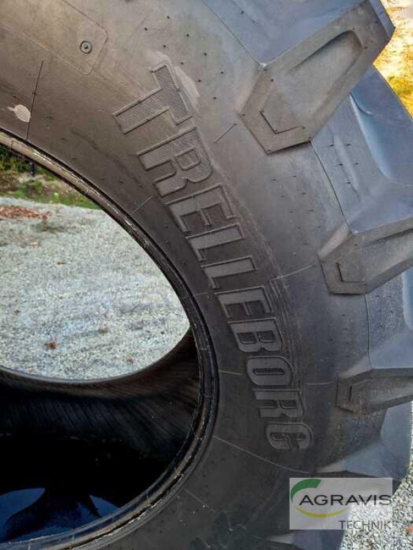 Rad des Typs Trelleborg 710/70 R 38, Neumaschine in Beckum (Bild 3)
