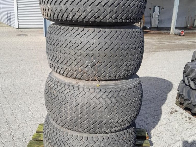 Rad Türe ait Trelleborg Soft Grip 539 - 33x15.50-15, Gebrauchtmaschine içinde Horsens (resim 1)