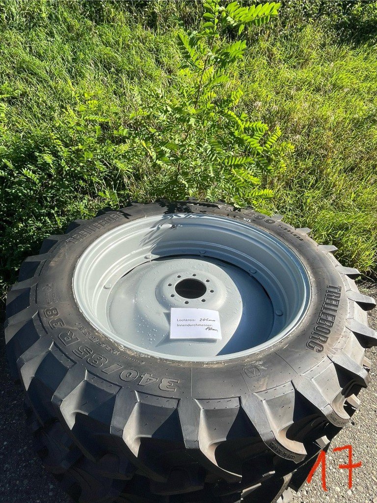 Rad типа Trelleborg Sonstiges, Gebrauchtmaschine в Schaffhausen (Фотография 3)