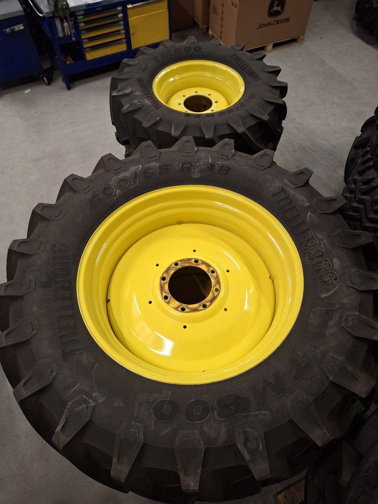 Rad of the type Trelleborg TM800, Gebrauchtmaschine in Ersingen (Picture 1)