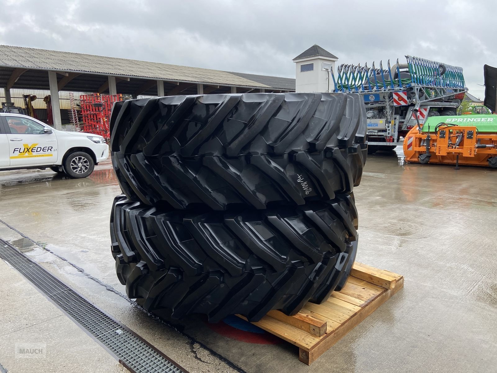 Rad des Typs Trelleborg VF 750/70R44 + VF 650/60R38 inklusive Felgen, Gebrauchtmaschine in Burgkirchen (Bild 3)