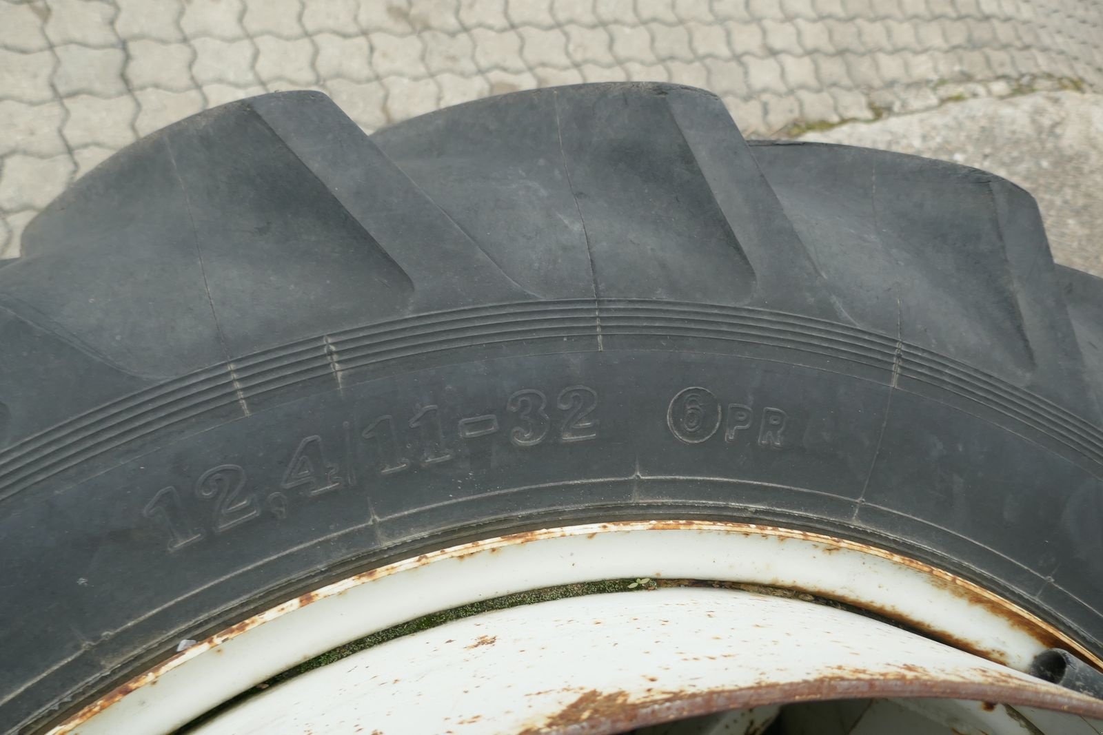 Rad typu Trinker 12.4-32 Zwillingräder, Gebrauchtmaschine v Villach (Obrázek 3)