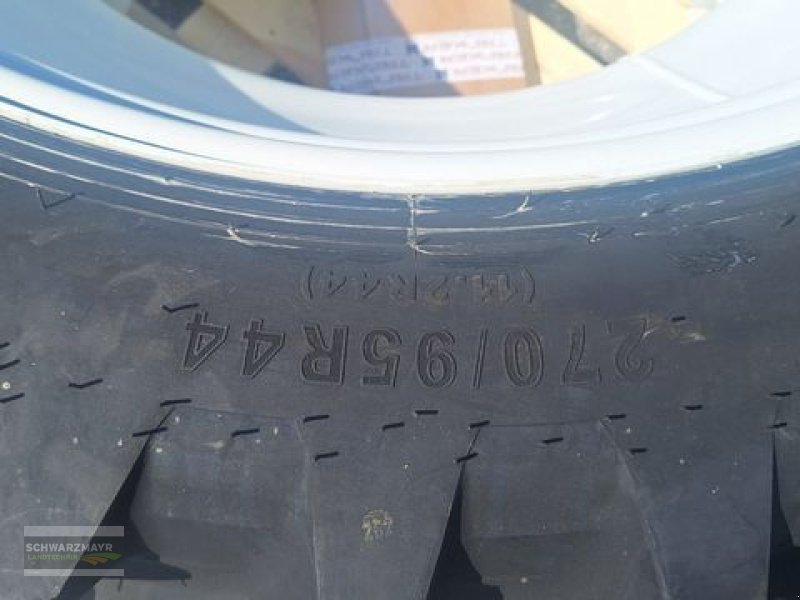 Rad des Typs Trinker 230/95R32, Neumaschine in Aurolzmünster (Bild 5)