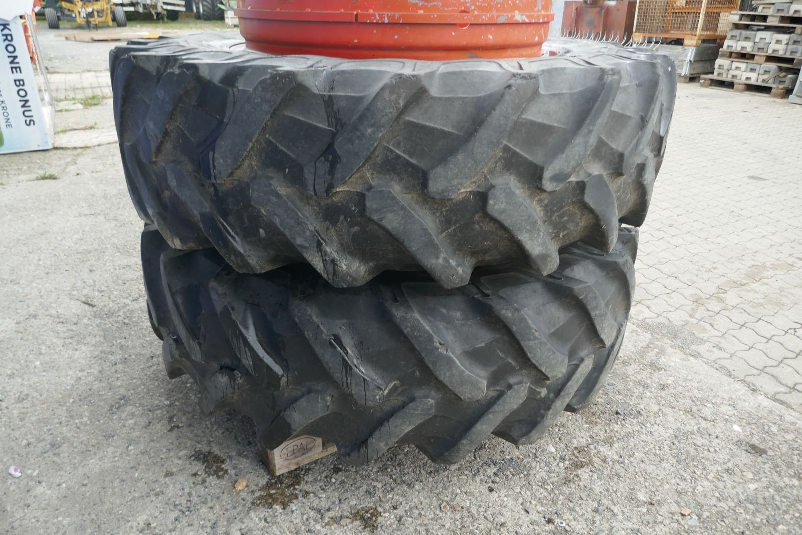 Rad typu Trinker Zwillingsräder 16.9 R34, Gebrauchtmaschine v Villach (Obrázek 5)