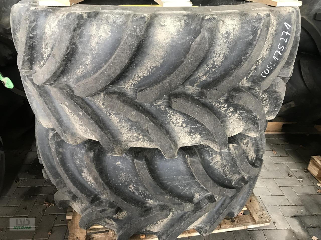 Rad tipa Vredestein 600/70R30, Neumaschine u Alt-Mölln (Slika 1)