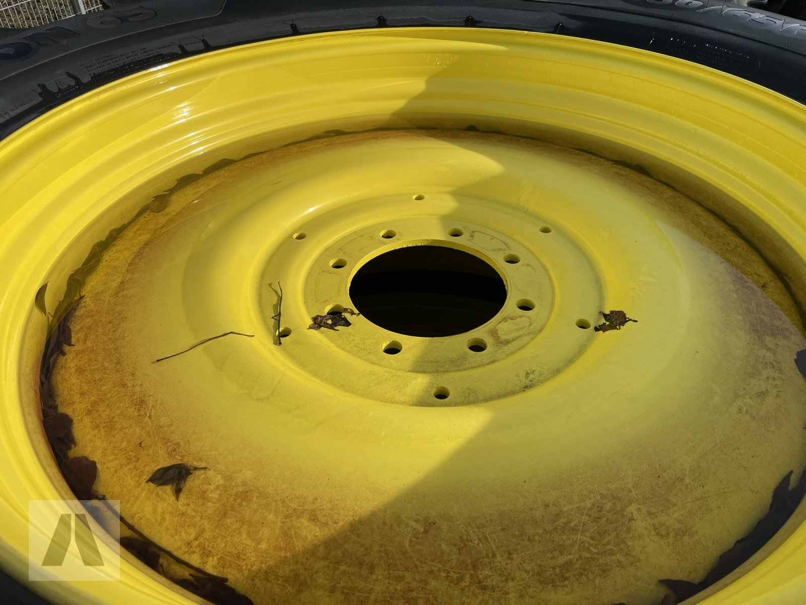 Rad of the type Vredestein 650/65 R42, Neumaschine in Eching (Picture 4)