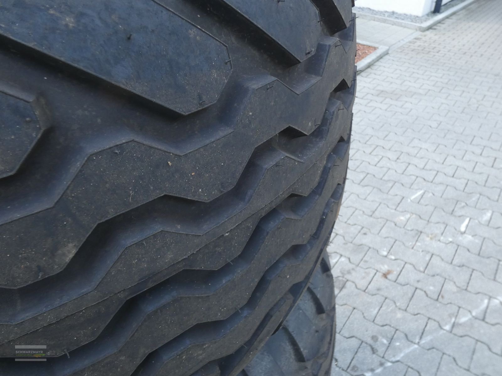 Rad des Typs Vredestein 710/45-22,5 Flot+, Neumaschine in Aurolzmünster (Bild 9)