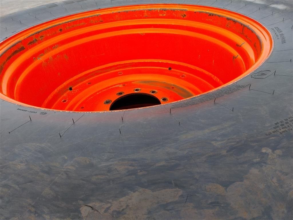 Rad des Typs Vredestein 710/75R42, Gebrauchtmaschine in Danmark (Bild 4)