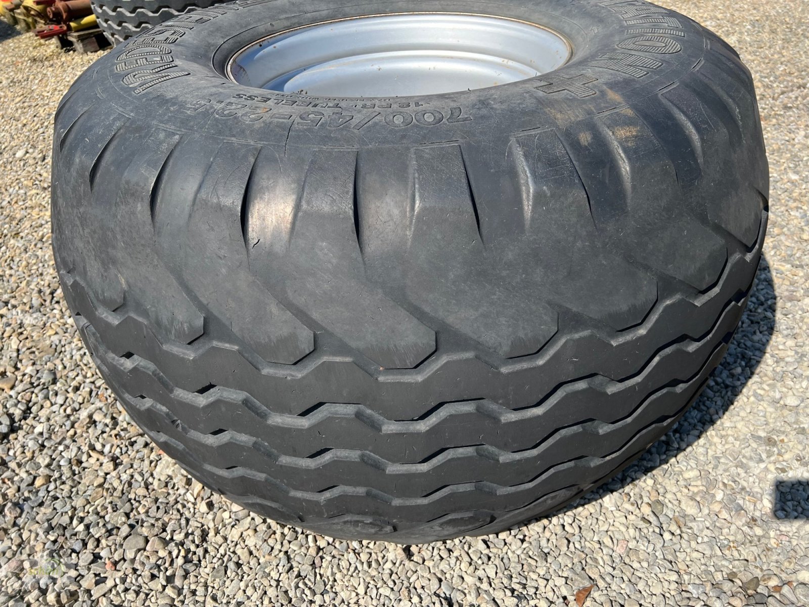 Rad del tipo Vredestein Flotation + in der Größe 700/45-22,5 auf einer 10-Loch Felge mit ET - 50, 281 / 335, Gebrauchtmaschine In Burgrieden (Immagine 11)