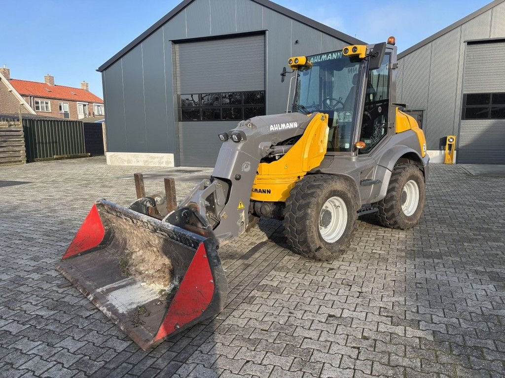 Radlader of the type Ahlmann AZ95 Bak en Lepels., Gebrauchtmaschine in WYNJEWOUDE (Picture 4)