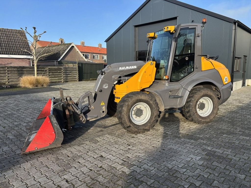 Radlader van het type Ahlmann AZ95 Bak en Lepels., Gebrauchtmaschine in WYNJEWOUDE (Foto 5)