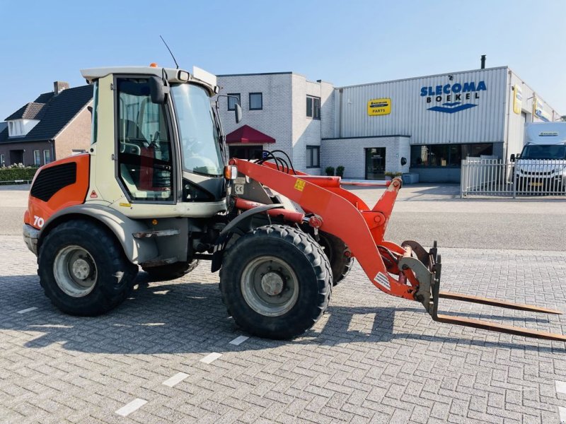 Atlas 70 Wiellader met bak en palletvork, Gebrauchtmaschine, Godina proizvodnje: 1999 (Slika 1) Radlader tipa Atlas 70 Wiellader met bak en palletvork, Gebrauchtmaschine u BOEKEL (Slika 1)