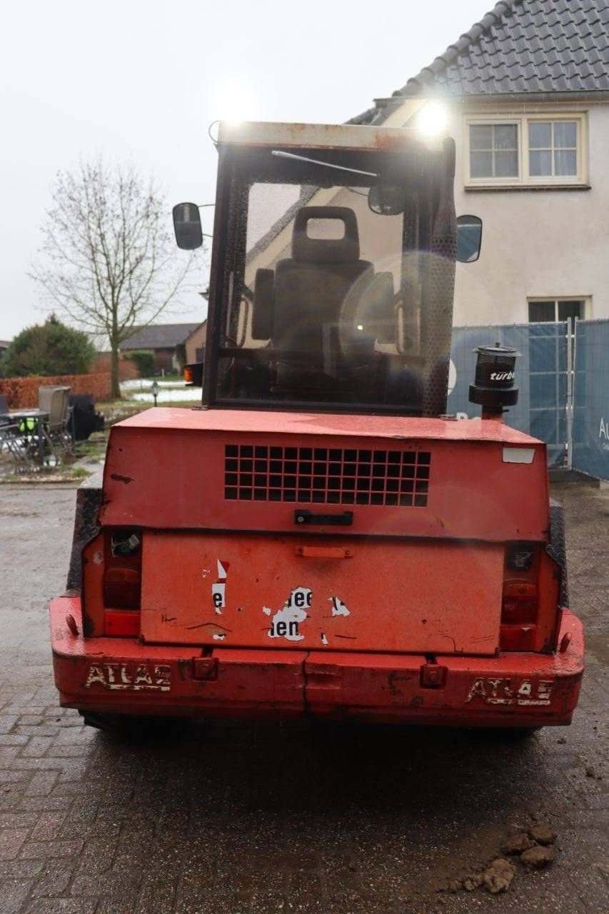 Radlader типа Atlas 72E, Gebrauchtmaschine в Antwerpen (Фотография 5)